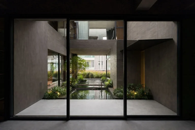premium aluminium sliding system high quality aluminium door detail modern aluminium window system close up