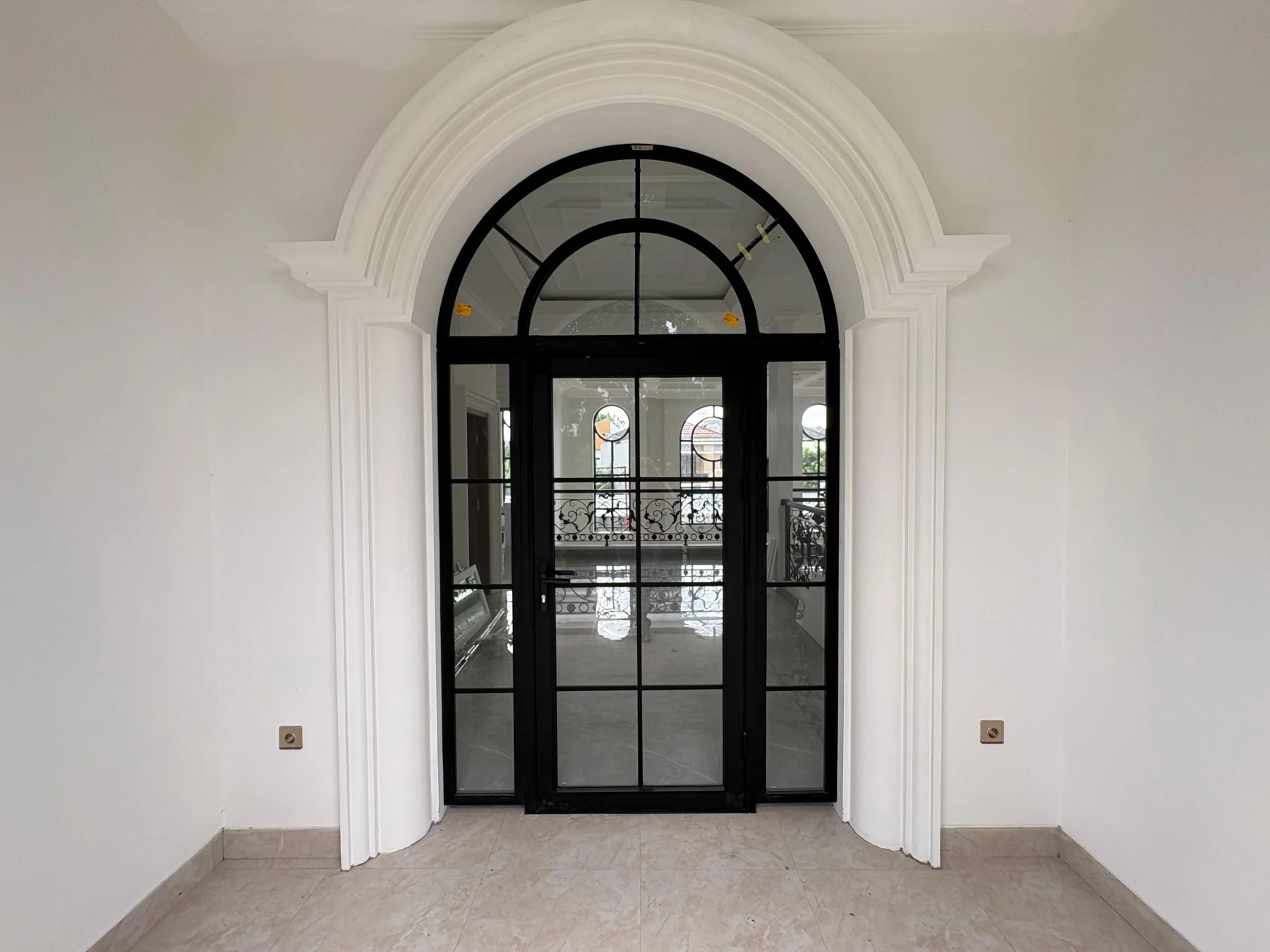 sliding door aluminium besar rumah modern minimalis sistem aluminium finished goods TREX sliding door pintu aluminium kaca besar premium rel sliding door aluminium berkualitas tinggi perbandingan sliding door aluminium murah dan mahal